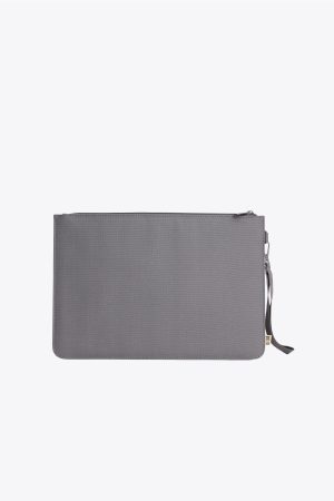 Resale The BÉISics Laptop Pouch in Grey